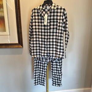 Aibrou buffalo plaid pajama set NWT L